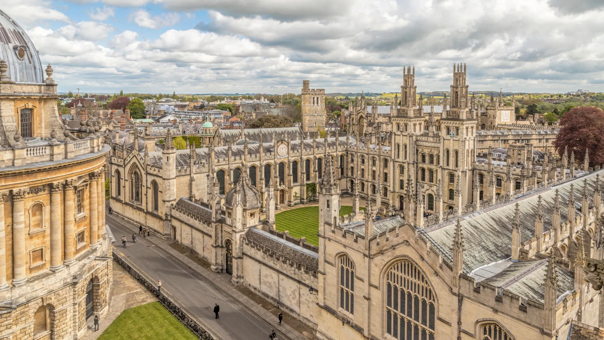 LiveWires' Cutting-Edge Solutions Selected by University of Oxford's Department of Chemistry